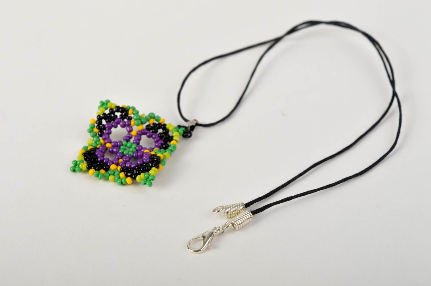 Кулон ручной работы яркое цветочное украшение на шею модная бижутерия на шнурке фото 4