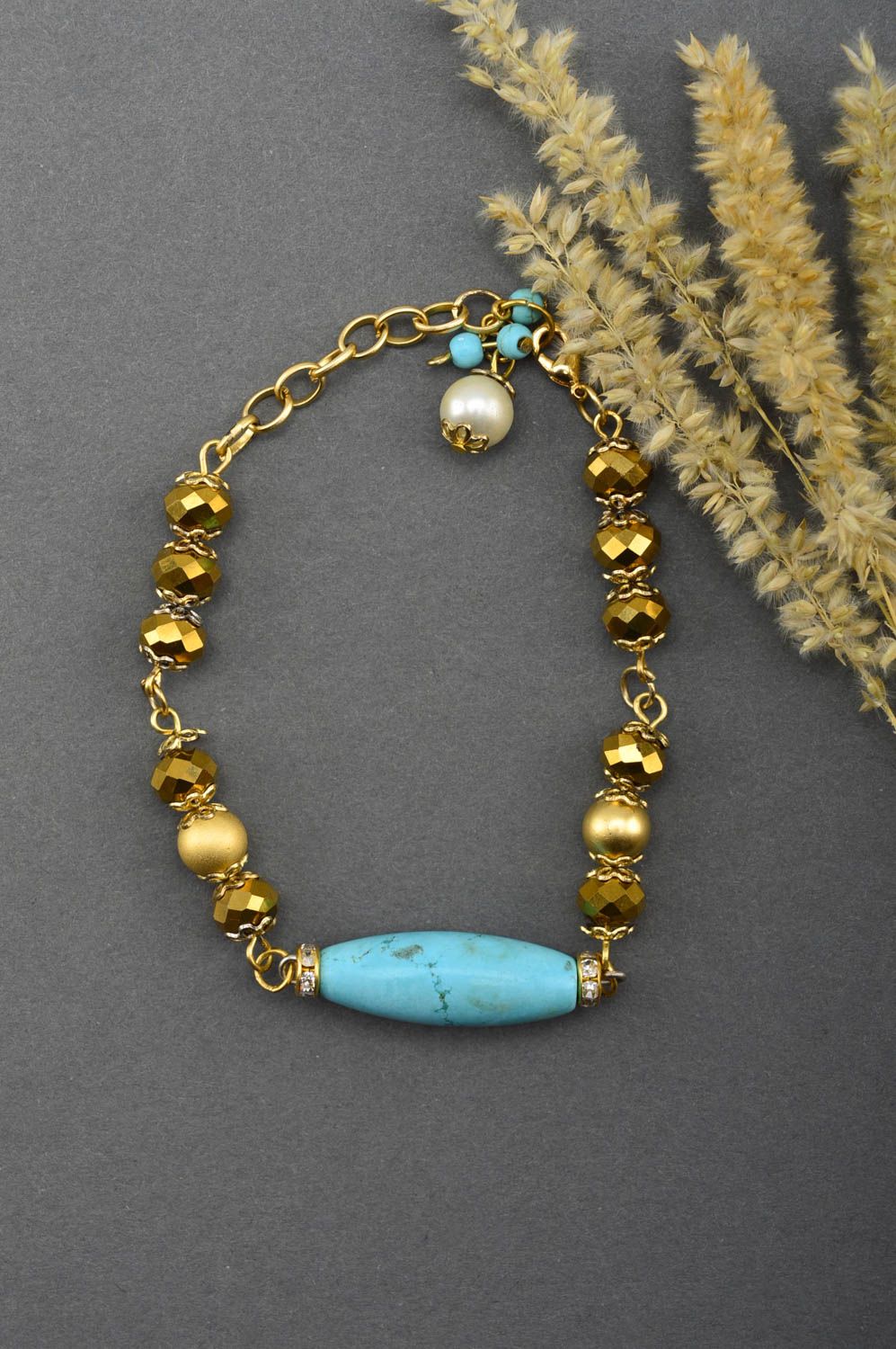Bracelet fantaisie Bijou fait main fausses perles turquoise Accessoire femme photo 1