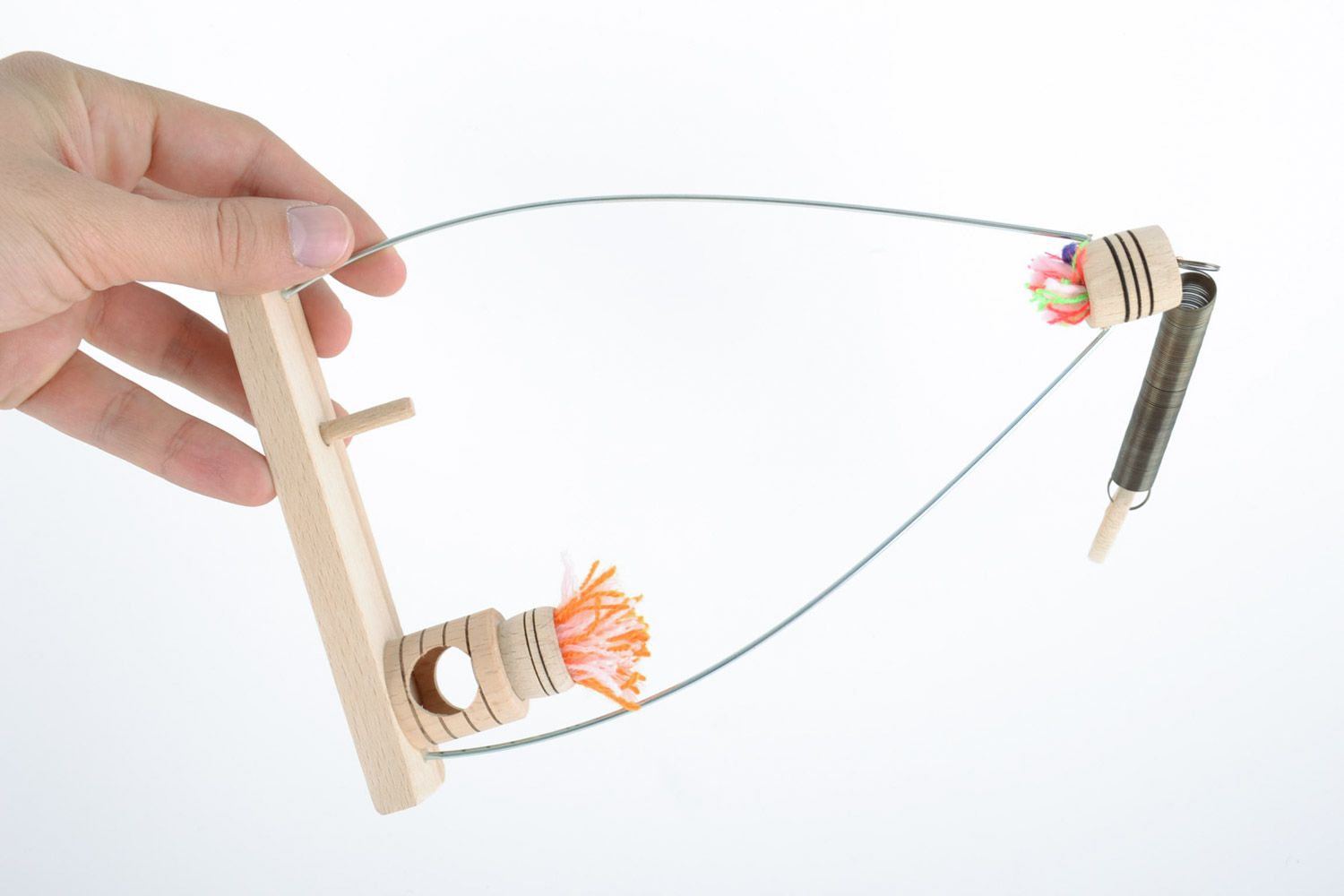 Деревянная игрушка качели экологически чистая ручной работы на пружине детская фото 2