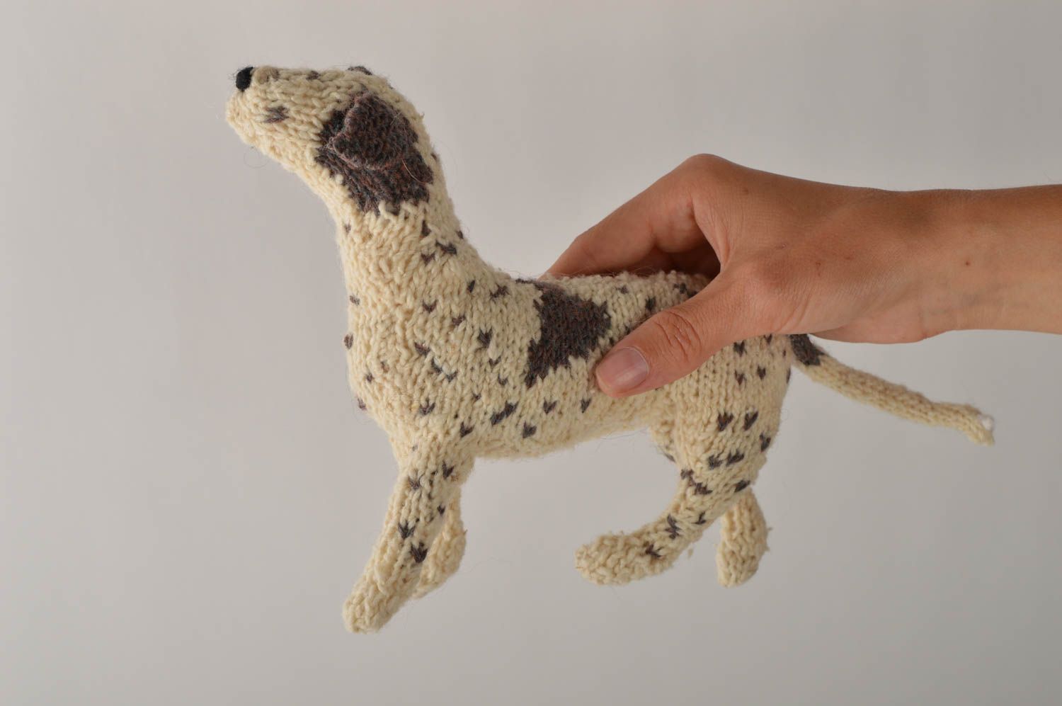 Peluche chien courant Jouet fait main tricoté en laine Cadeau pour enfant photo 5