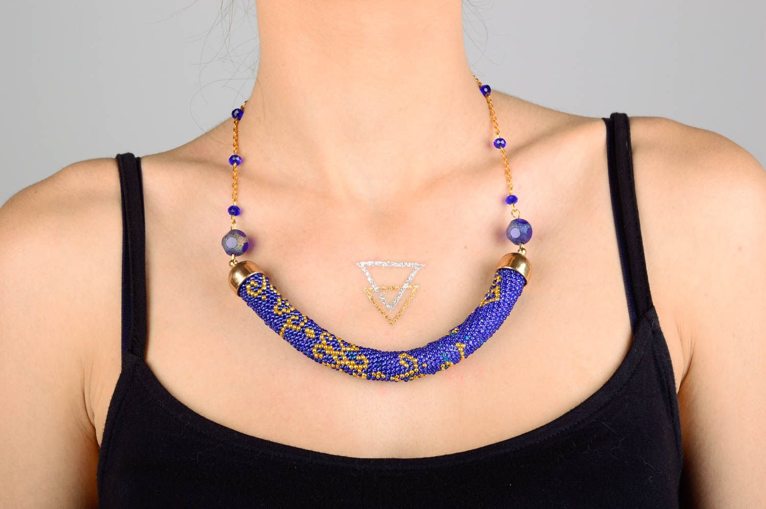 Handmade evening necklace beaded blue accessory woven stylish jewelry photo 2
