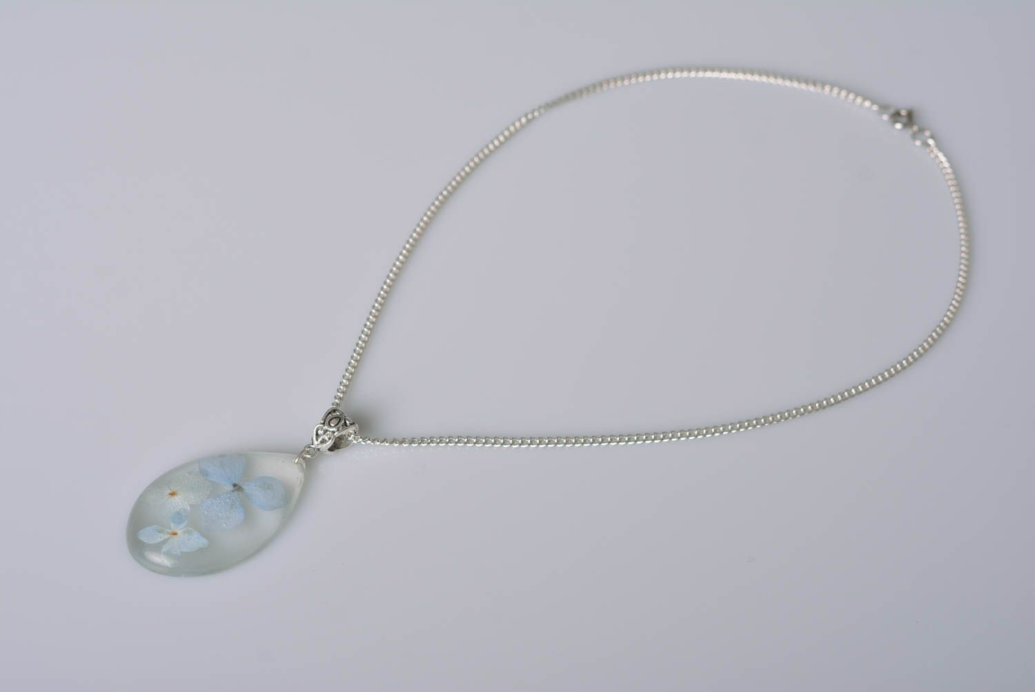 Stylish botanic pendant handmade pendant with natural flowers botanic jewelry photo 4