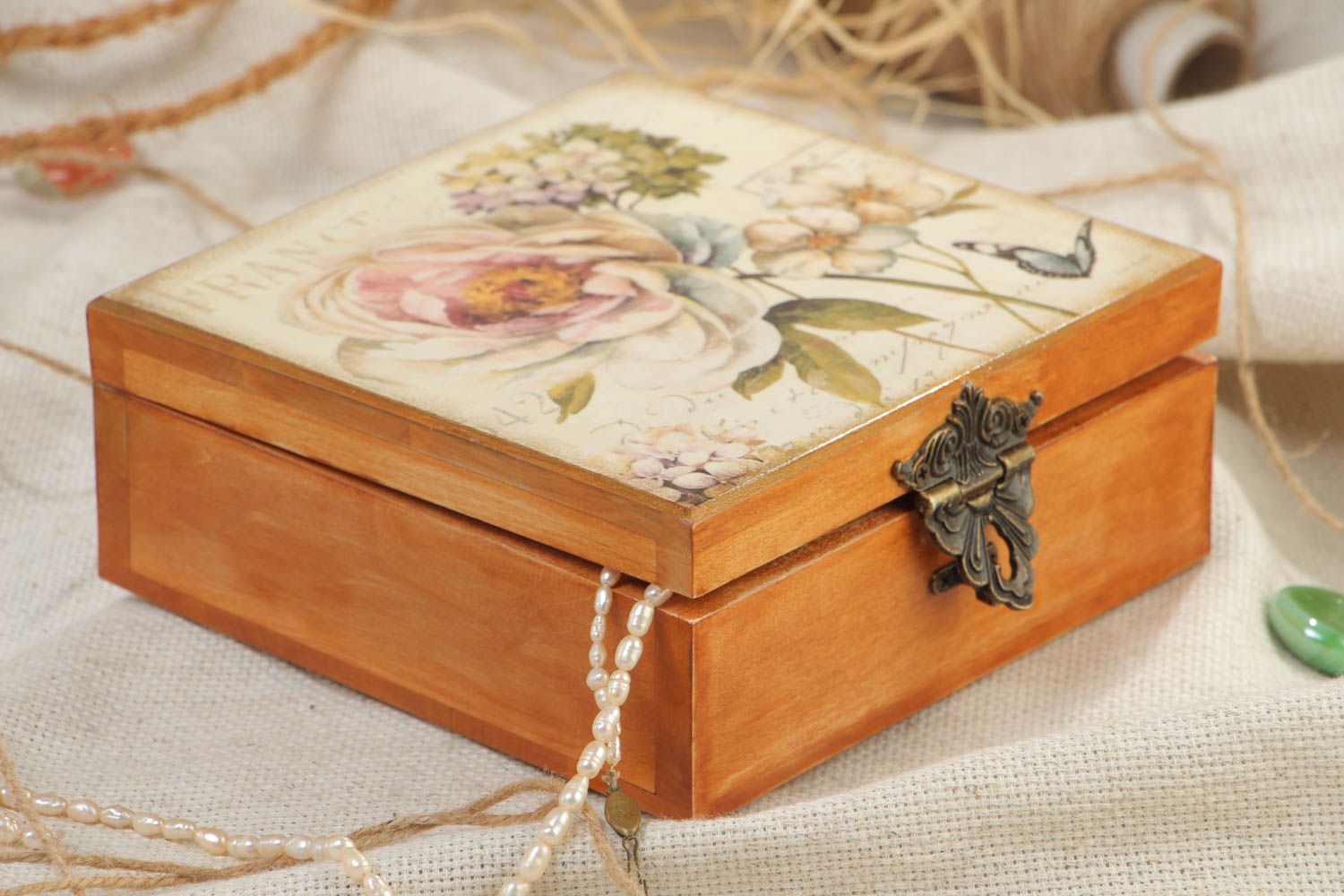 Handmade decorative square wooden jewelry box with floral retro print on lid photo 1