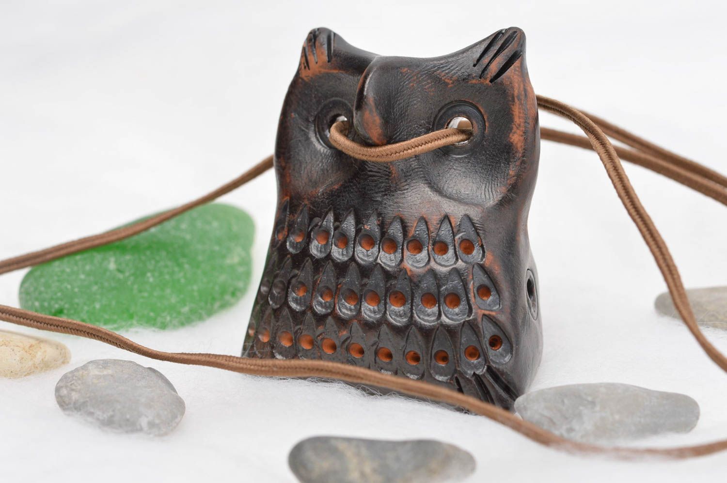 Керамическая свистулька хэнд мейд глиняная игрушка свистулька из глины на шнурке фото 1