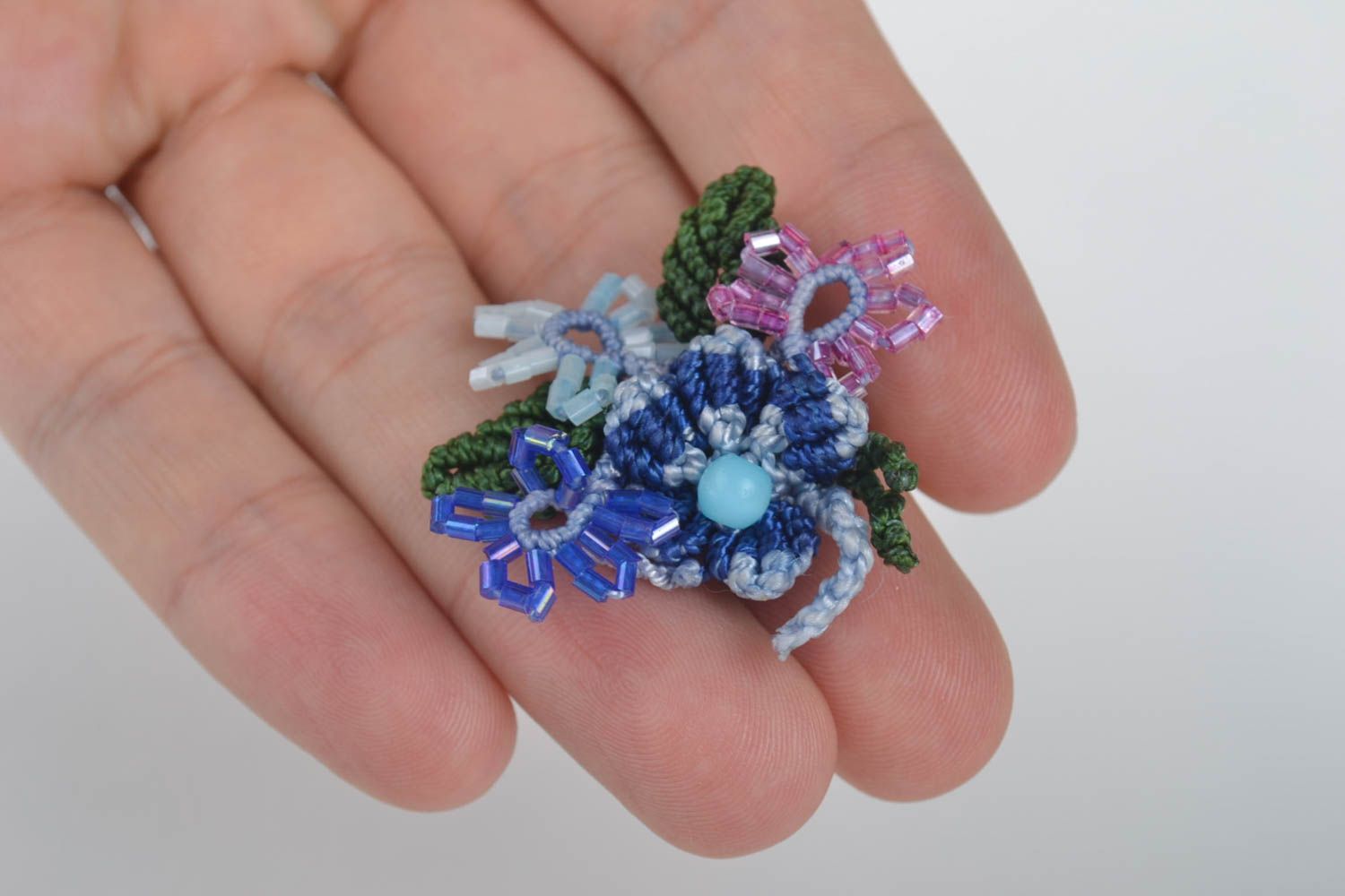 Broche fleur Bijou fait main Accessoire femme macramé ankars bleue tressée photo 5
