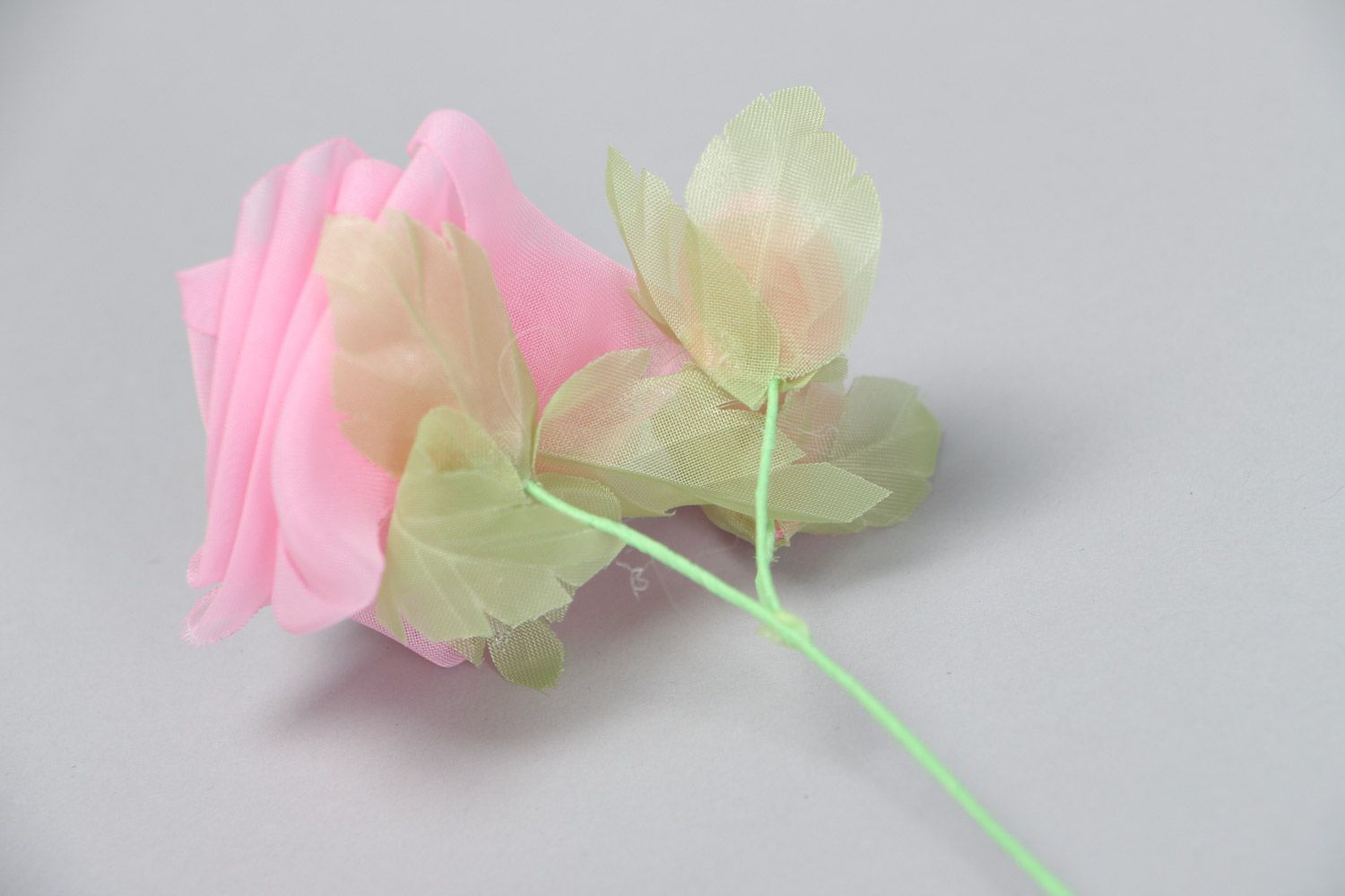 Искусственная роза из шифона розовая ручной работы нежная красивая с бутончиками фото 4