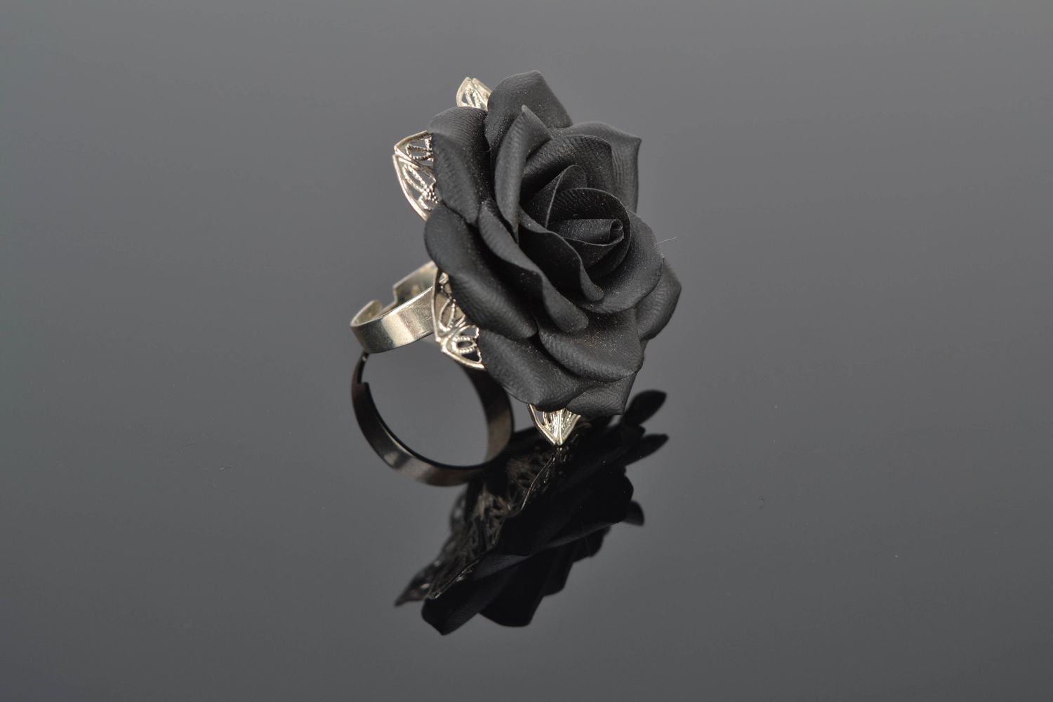 Polymer clay ring with black rose photo 1