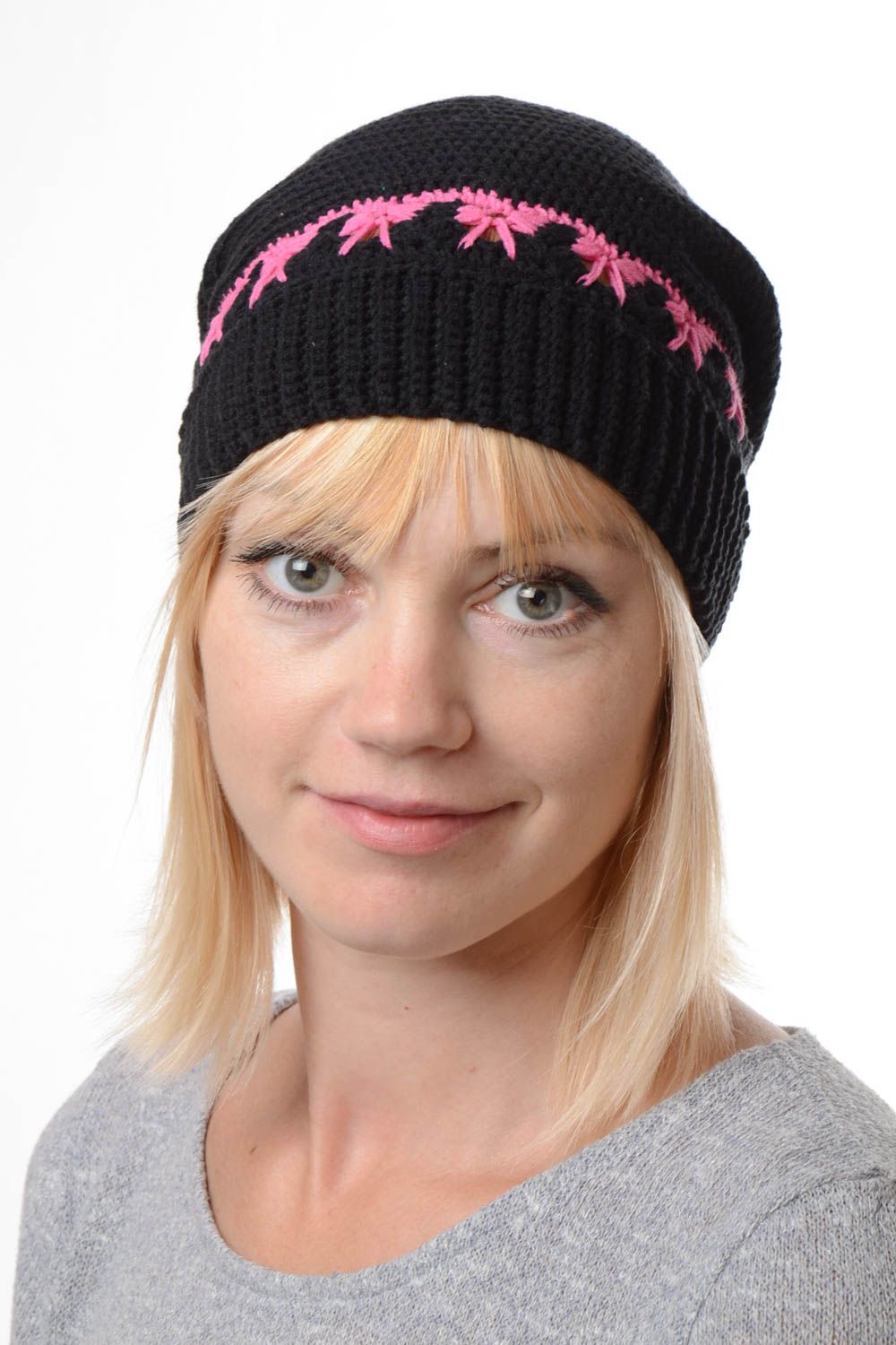 Bonnet tricot fait main Chapeau au crochet noir acrylique Vêtement femme design photo 1