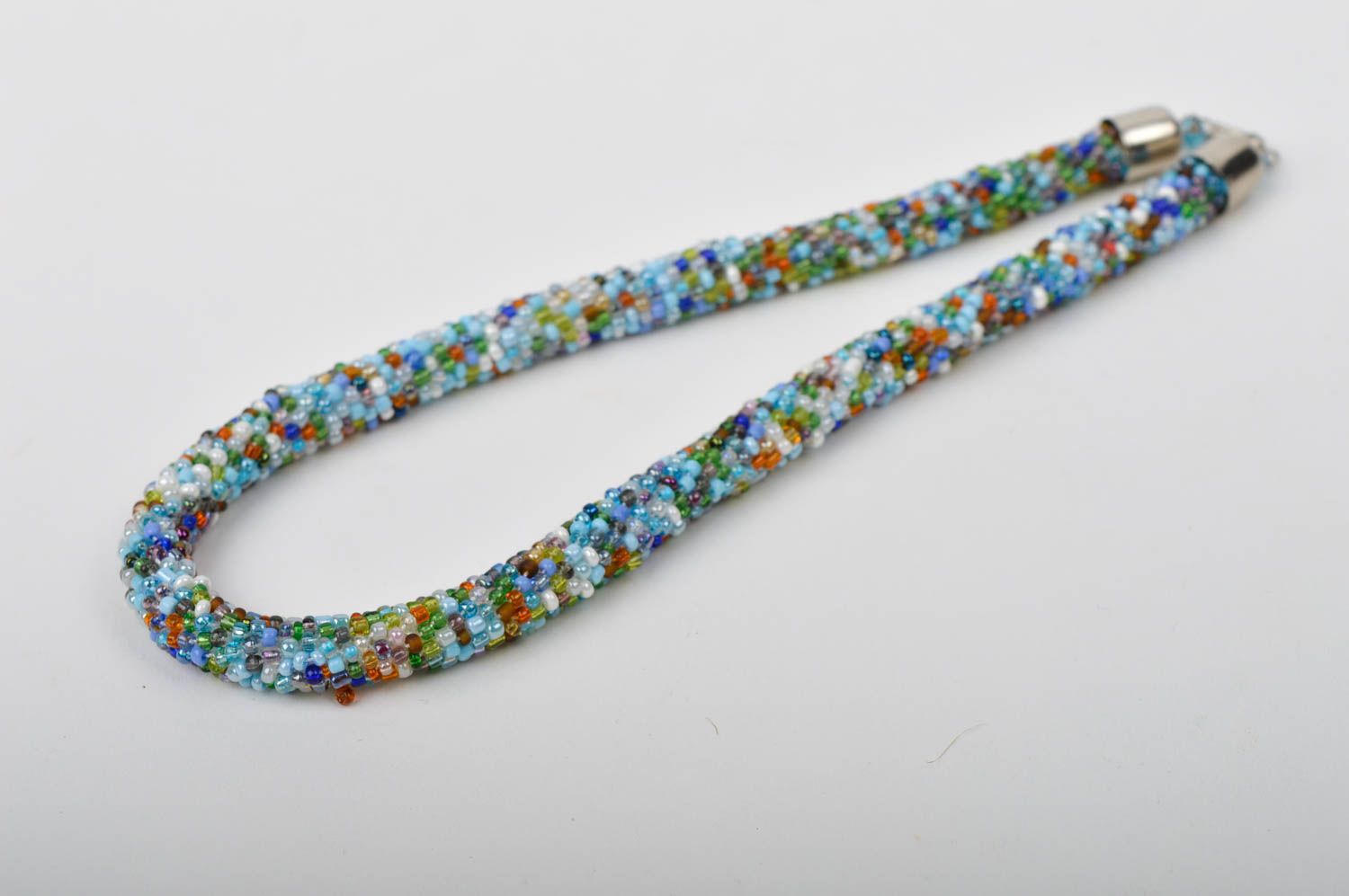 Жгут из бисера украшение ручной работы ожерелье из бисера в голубых тонах фото 5