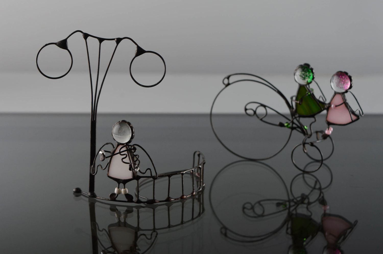 Figurine en verre vitrail ange avec violon photo 2