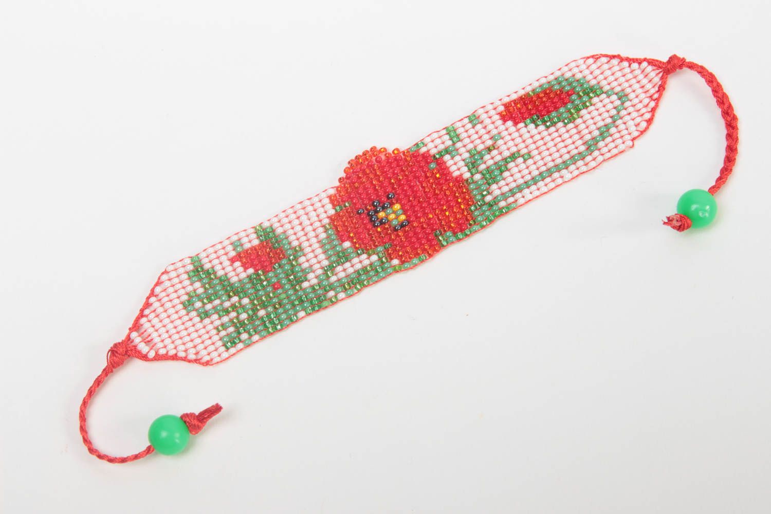 Handmade strand beaded floral bracelet with poppies photo 2