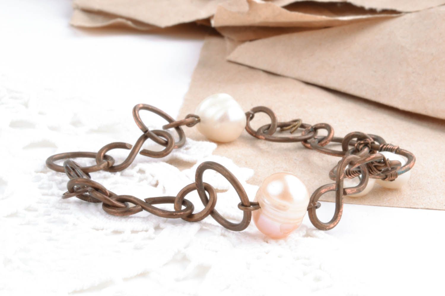 Copper bracelet with pearls  photo 5