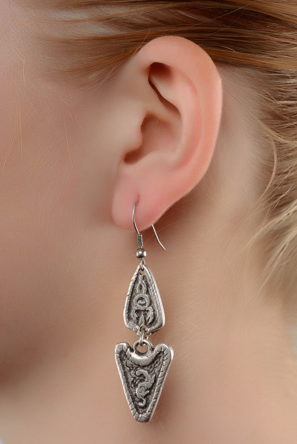Boucles d'oreilles en métal faites à main photo 4