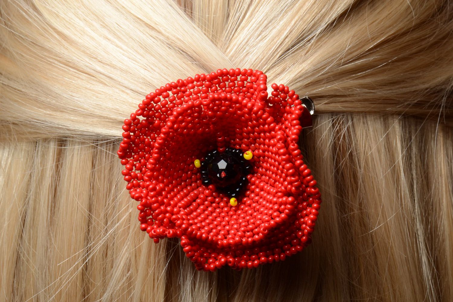 Handmade hair clip brooch with bright red poppy flower woven of Czech beads photo 1
