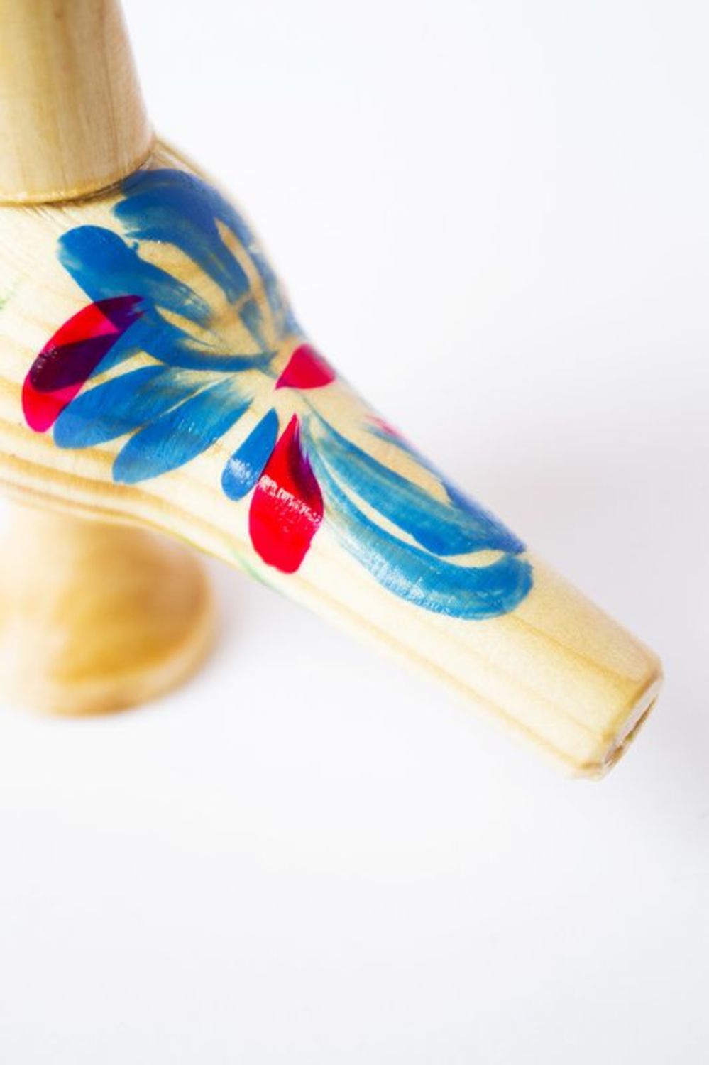 Fischietto in legno fatto a mano fischietto decorativo giocattolo popolare
 foto 3
