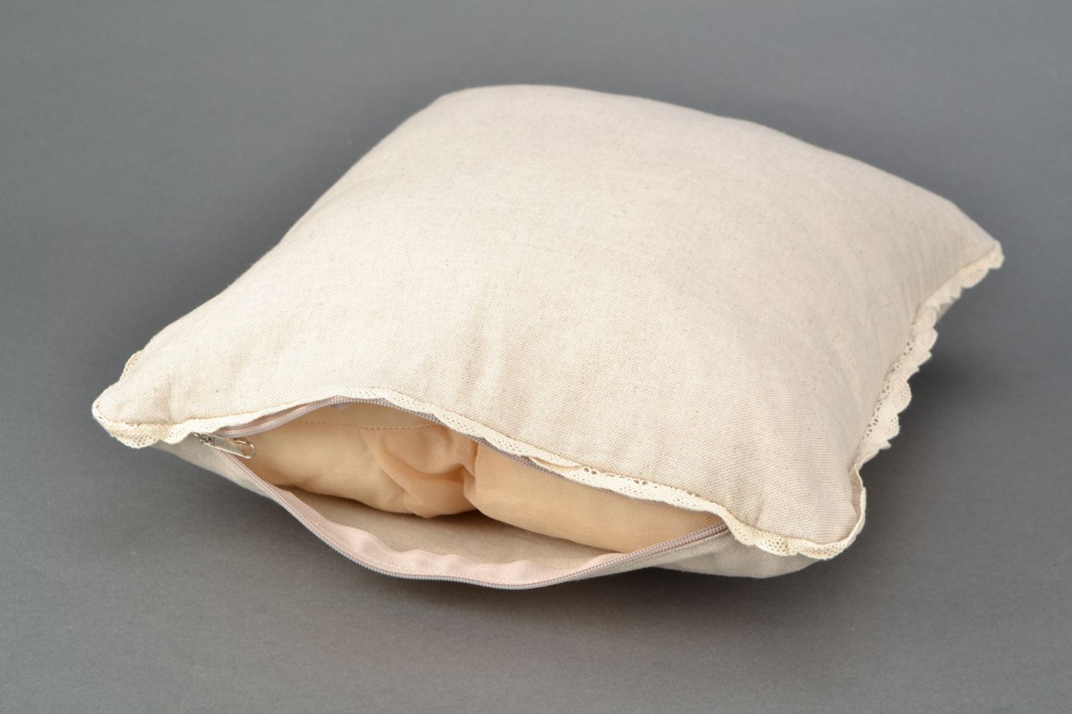 Handgemachtes Kissen für Dekorierung mit abnehmbarer Hülle  foto 4