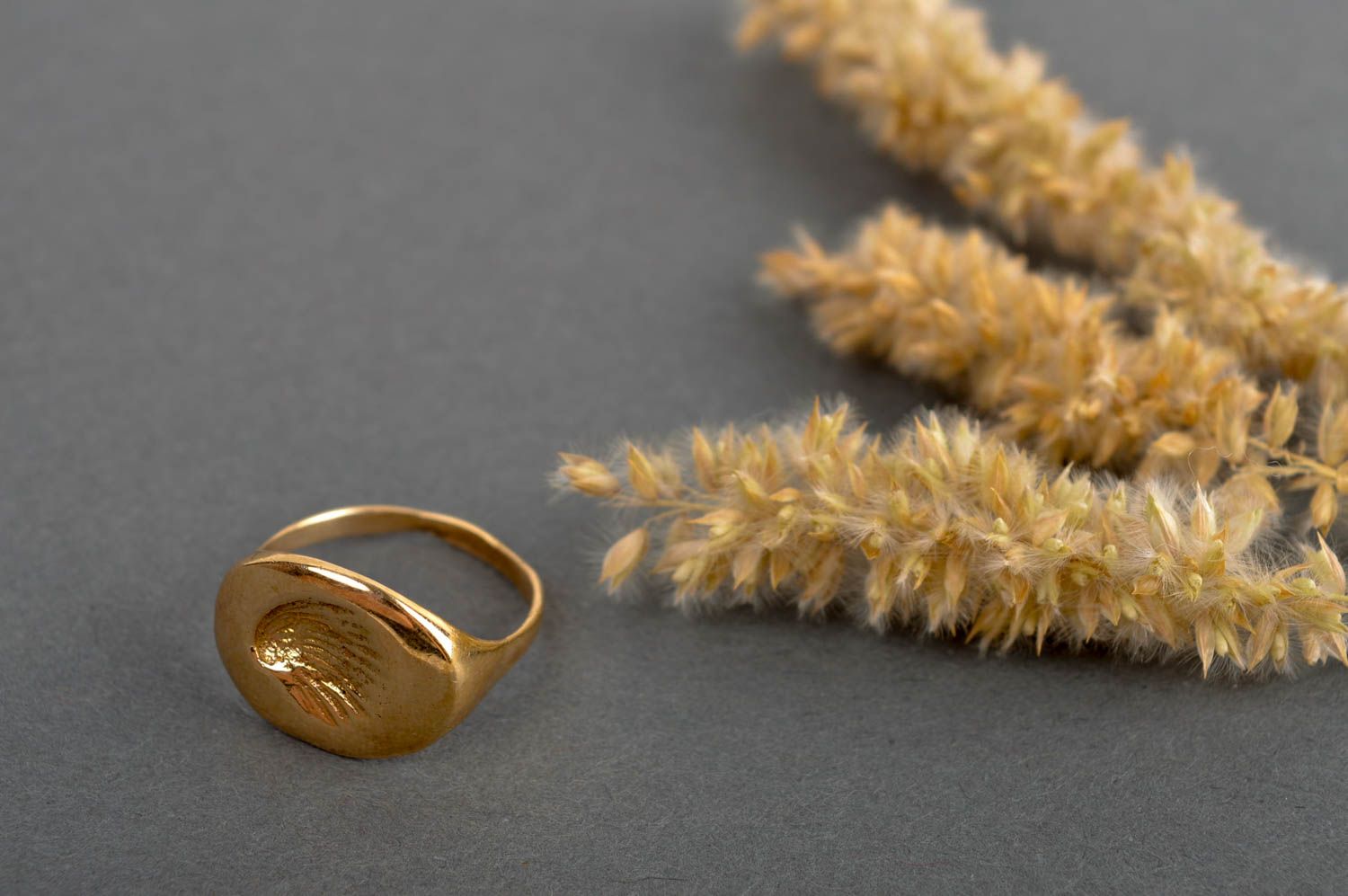 Кольцо ручной работы кольцо из латуни металлическое украшение стильное Ракушка фото 1