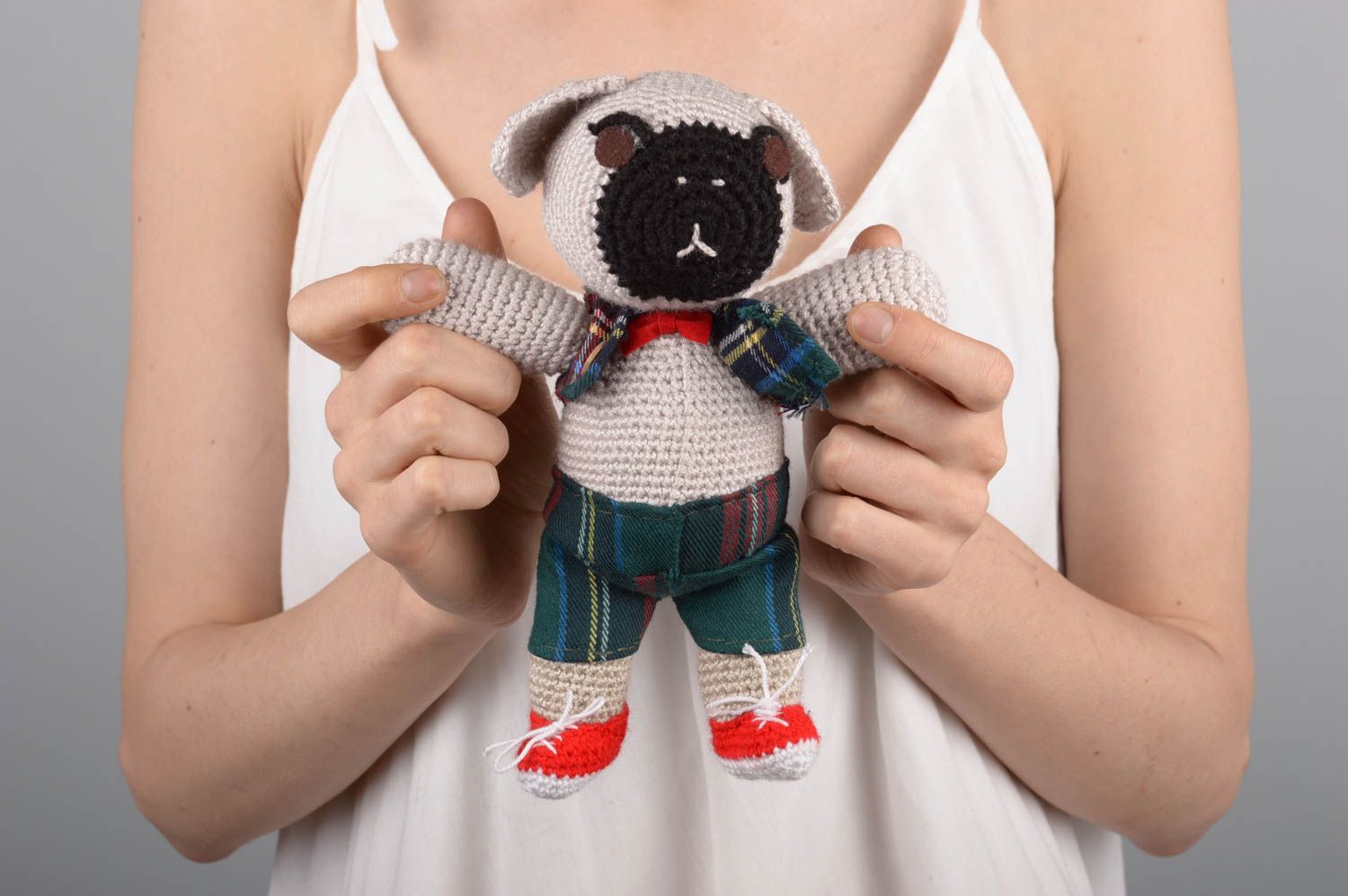 Jouet chien Peluche faite main tricotée au crochet Cadeau enfant et décoration photo 5
