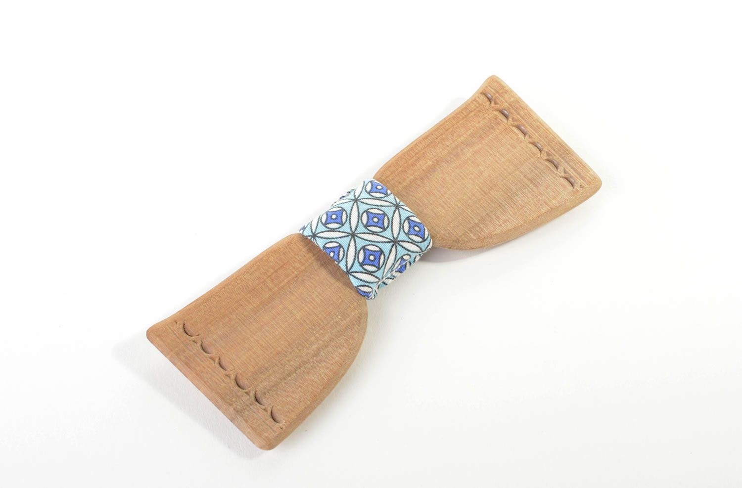 Gemusterte Fliege aus Holz handmade Accessoire für Männer Krawatte Fliege foto 2