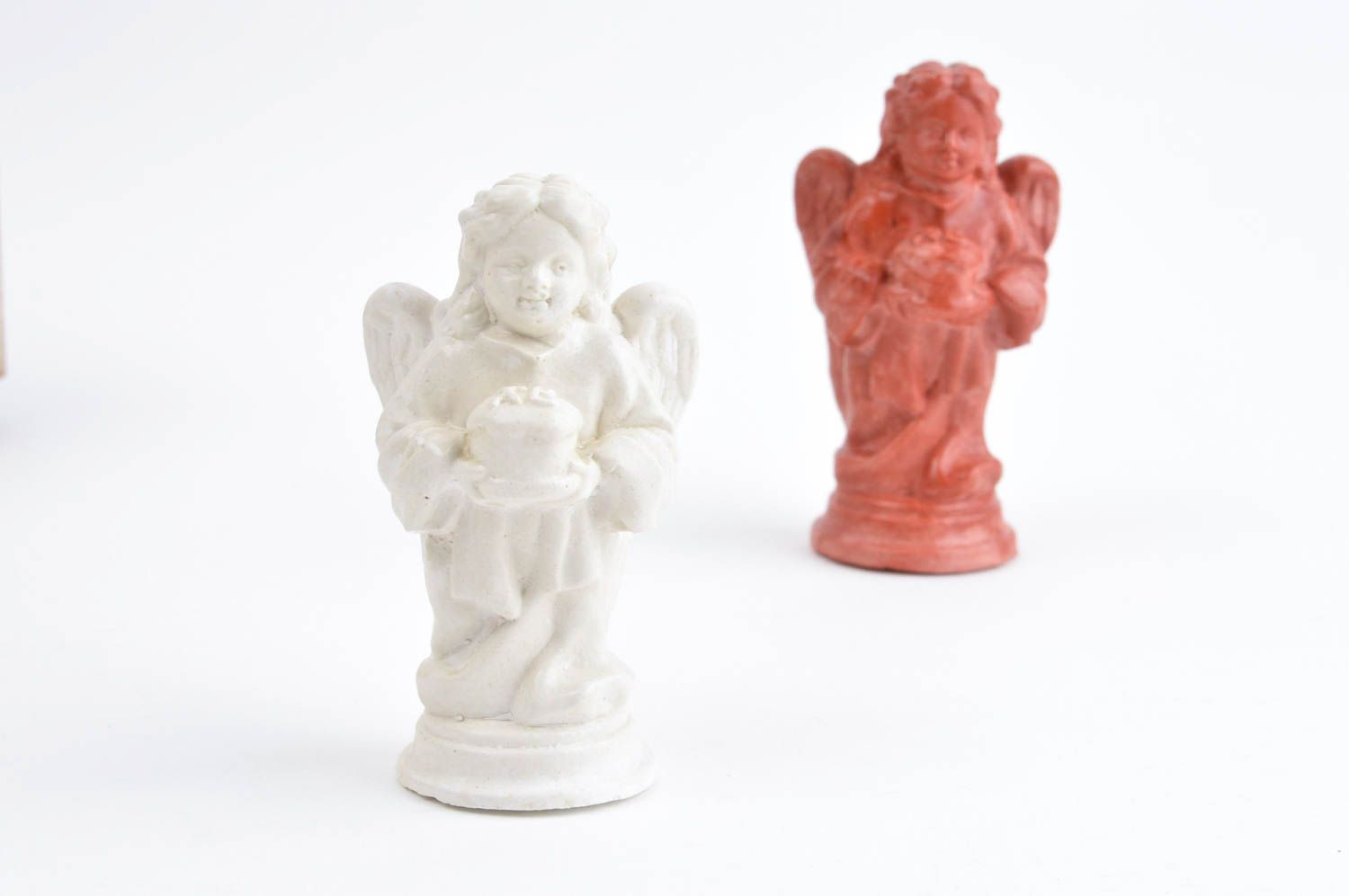 Statuette ange faite main Figurine en plâtre blanche peinte Déco maison photo 4
