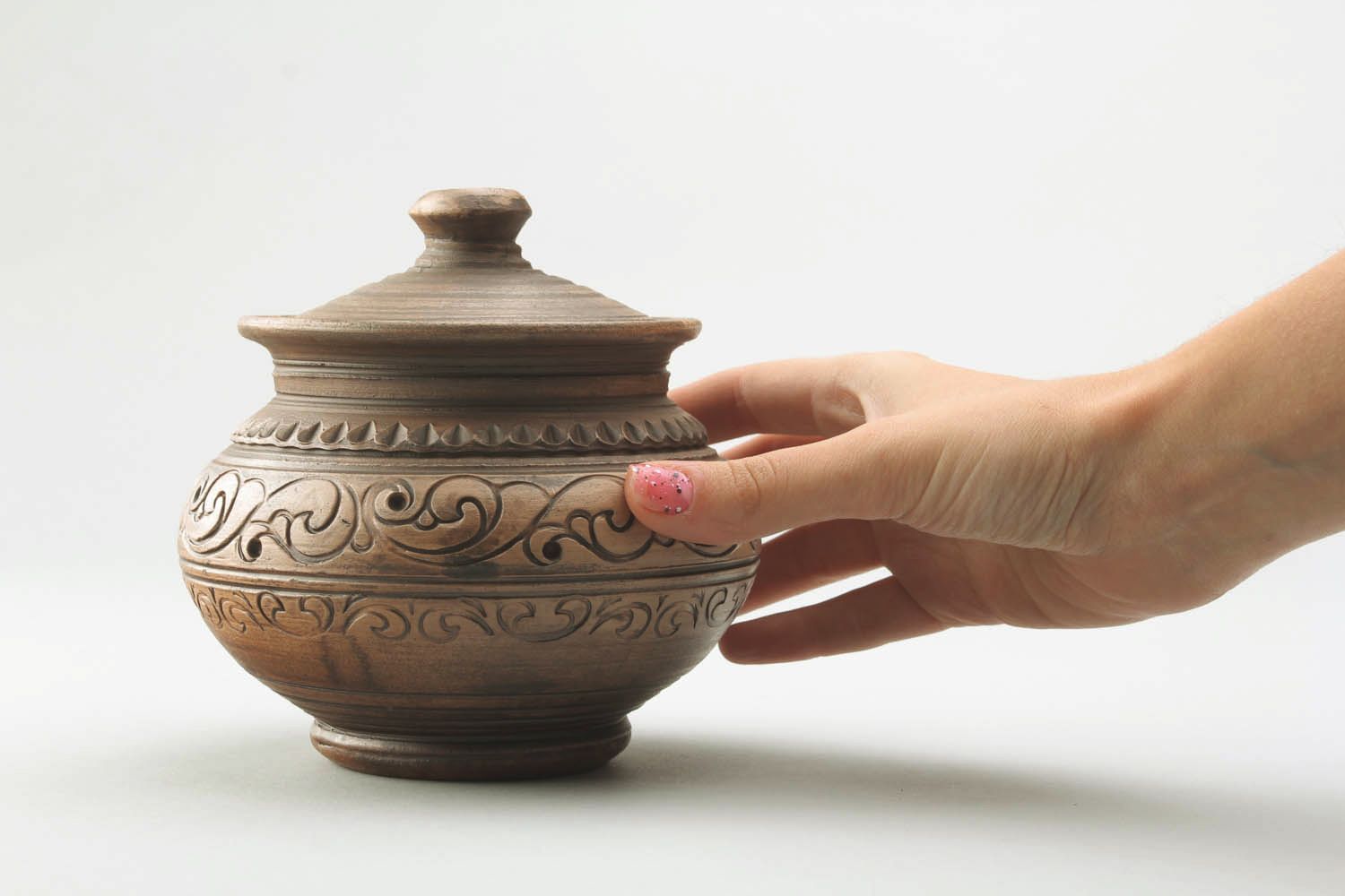 Handgemachter beige Topf aus Keramik foto 2