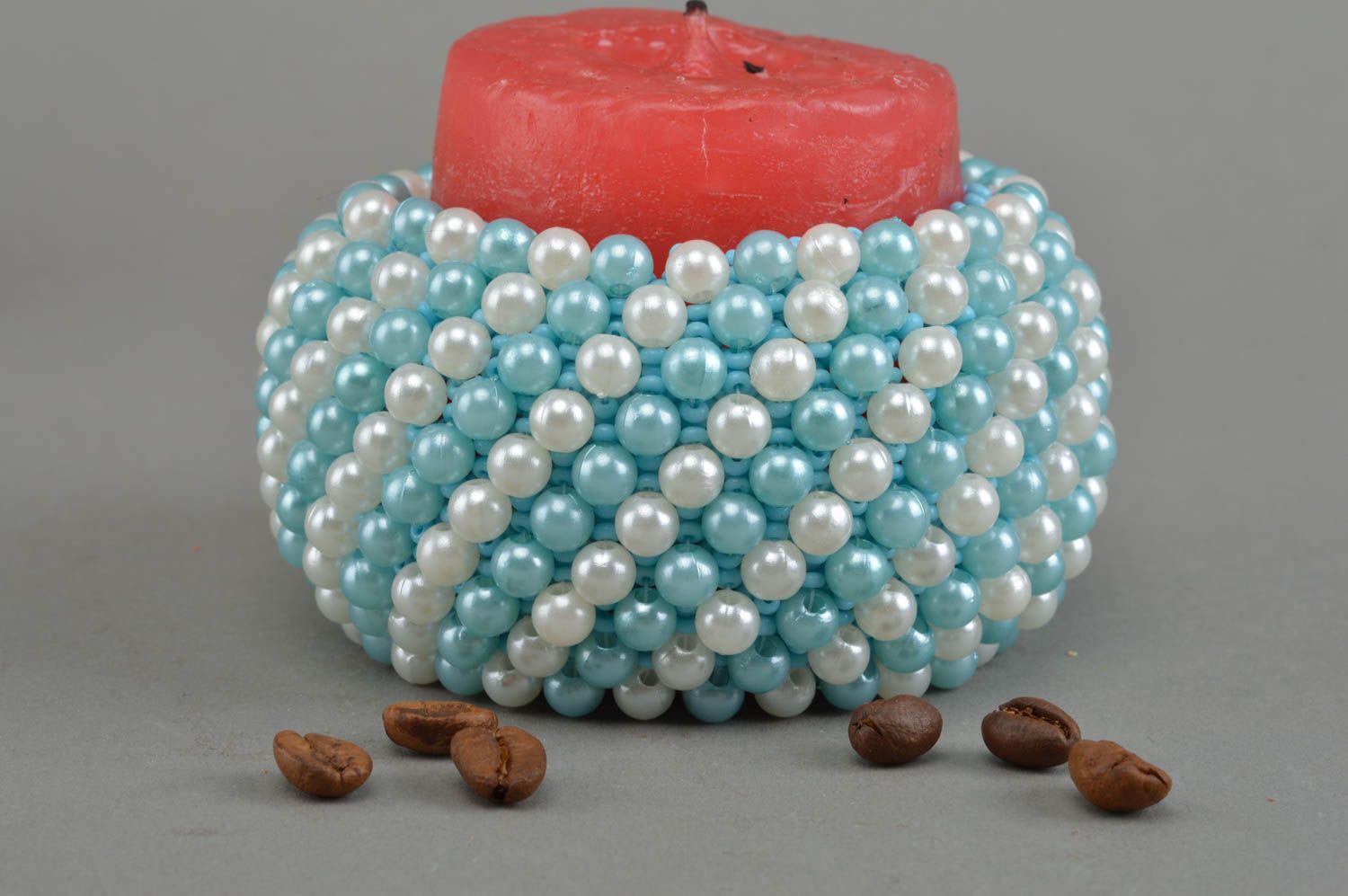 Bracelet en perles de rocaille fait main large blanc bleu design de créateur photo 1