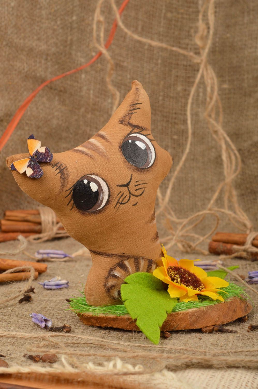 Ароматизированная игрушка котик из хлопка пахнущий ванилью коричневый хэнд мэйд фото 1
