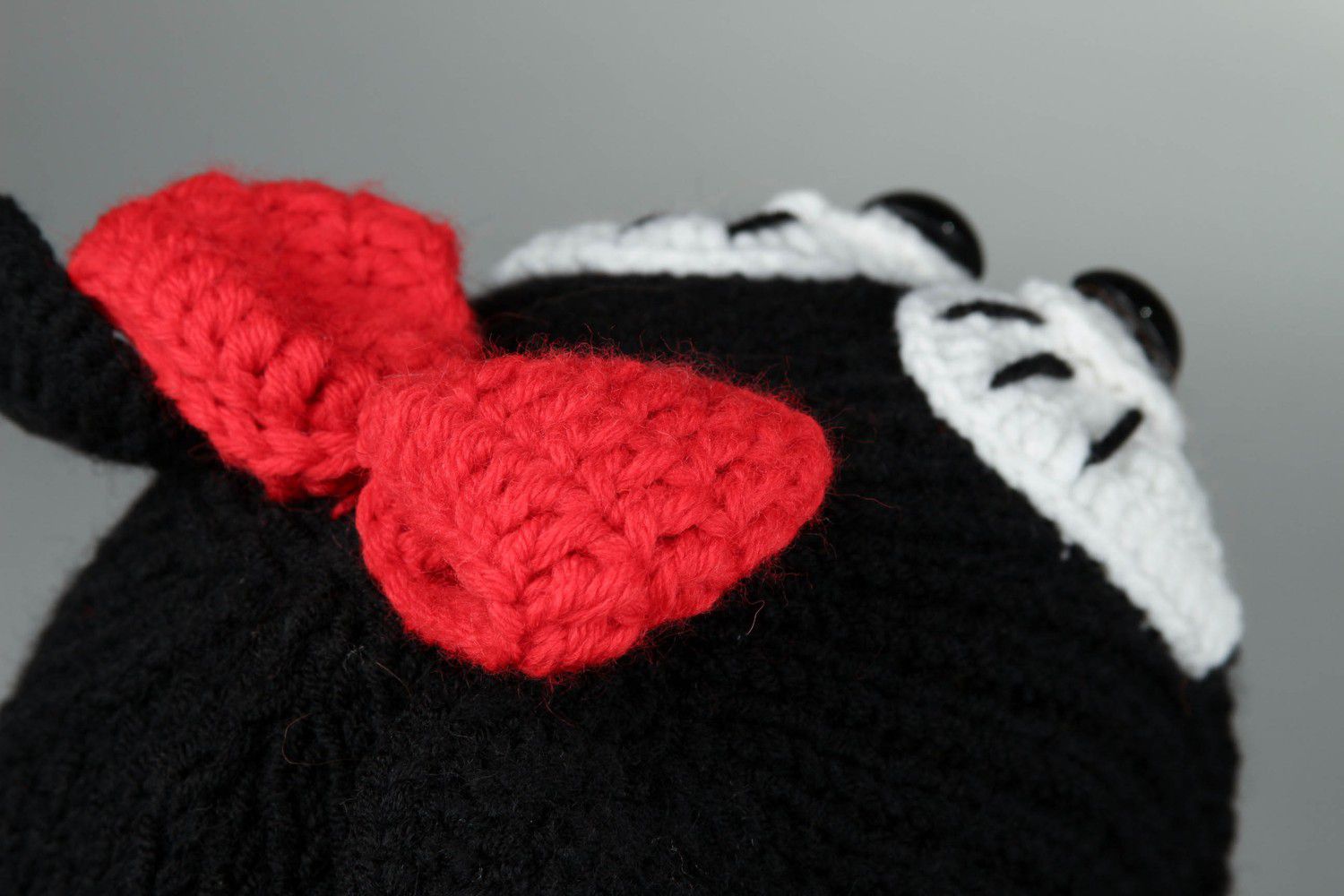 Bonnet tricoté noir avec oreilles fait main photo 5