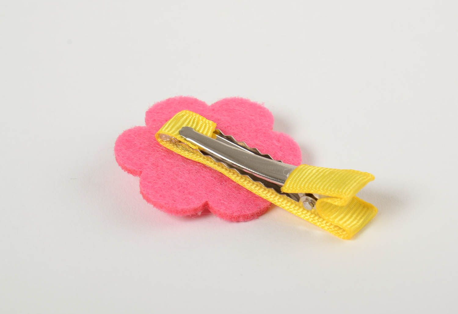 Заколка для волос из репсовой ленты и флиса детская с розовым цветочком хэндмэйд фото 3