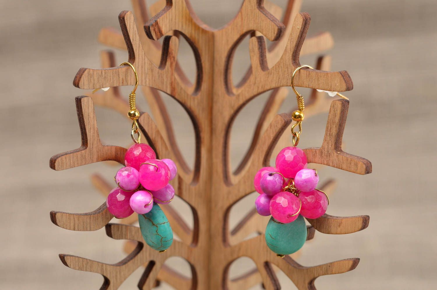 Handmade rosa Ohrringe mit Steinen Accessoire für Frauen Designer Schmuck  foto 1