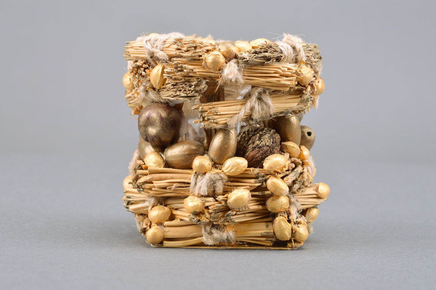 Handmade decorative pencil holder woven of sorgo with acorns and chestnuts photo 5