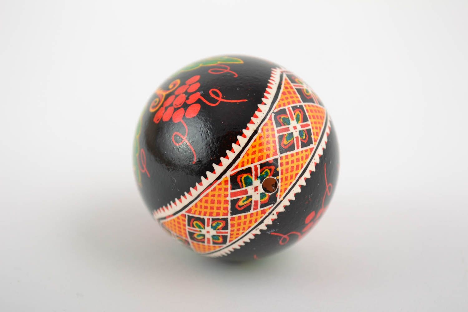 Œuf de Pâques noir avec peinture de couleurs acryliques fait main ethnique photo 5