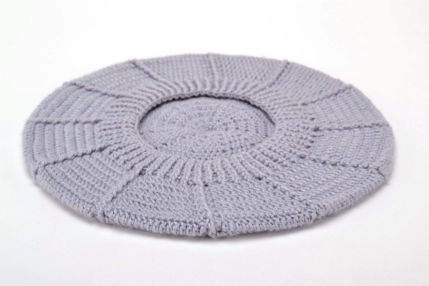 Gray knitted beret photo 1