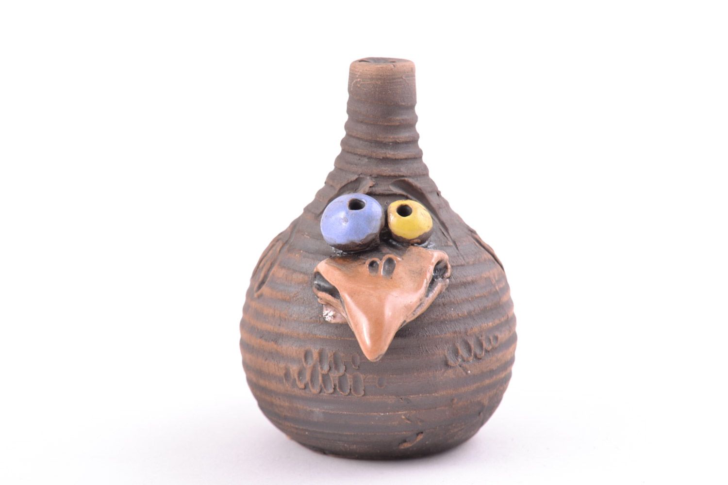 Figura cerámica artesanal con forma de corneja estilizada foto 3