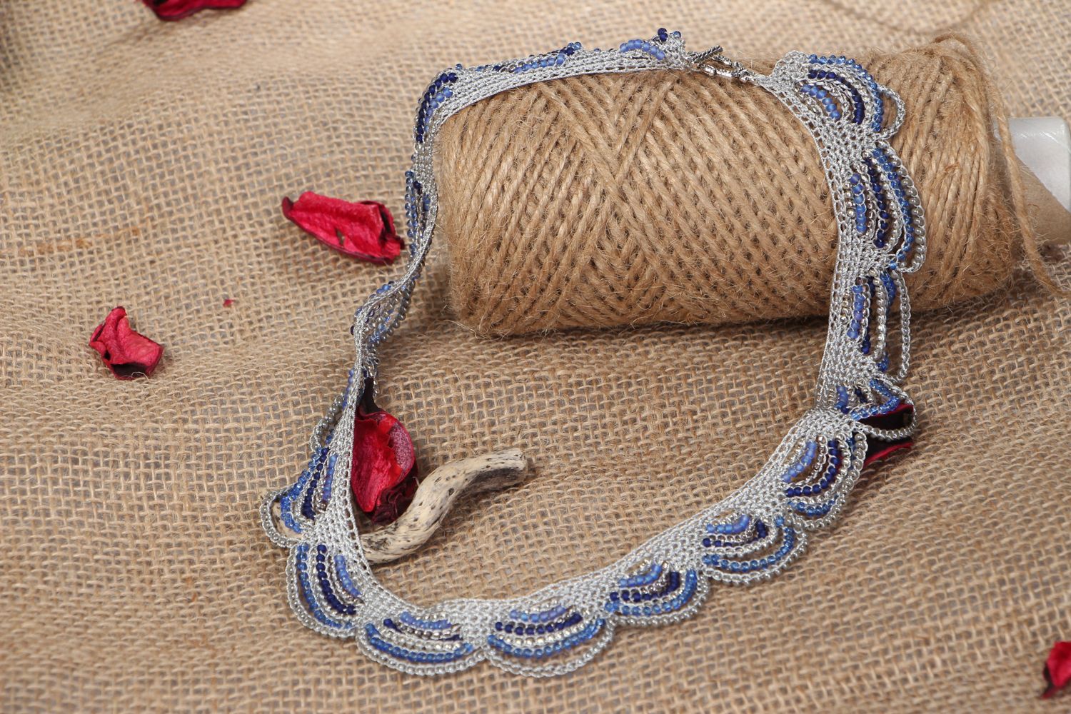 Blue crochet necklace photo 5