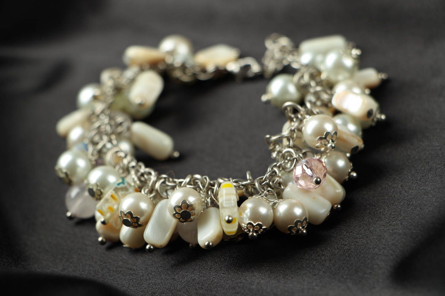 Homemade pearl bracelet  photo 2