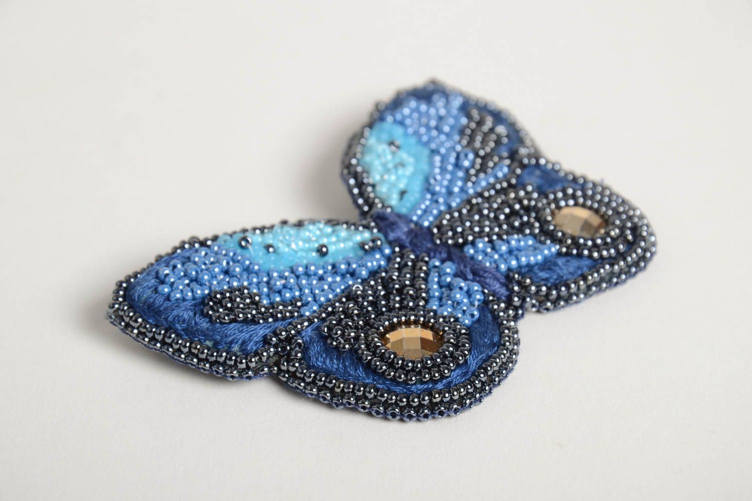 Broche de abalorios hecho a mano accesorio de moda regalo original para mujer foto 4