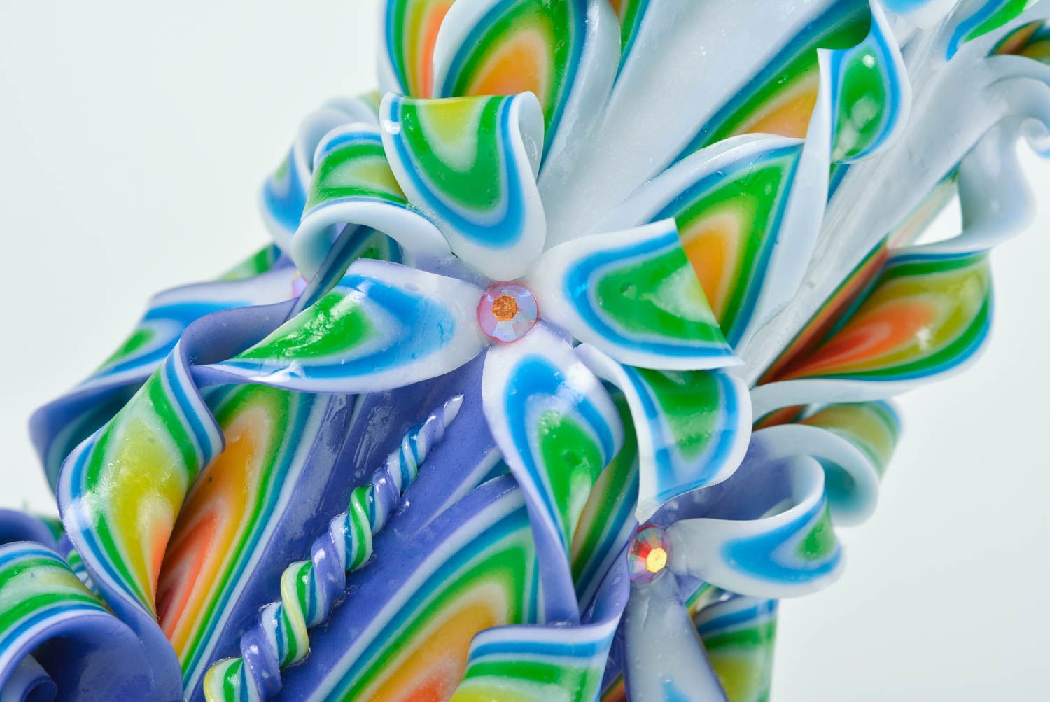 Bougie sculptée artisanale multicolore faite main grande originale décorative photo 2