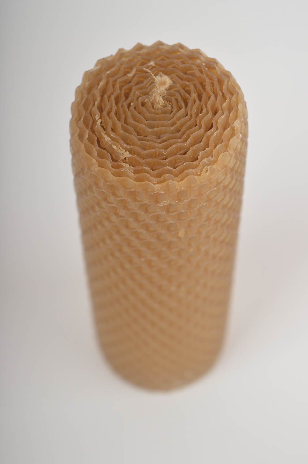 4 hour natural bee wax pillar candle for table décor 5,12 inch, 0,19 lb photo 2