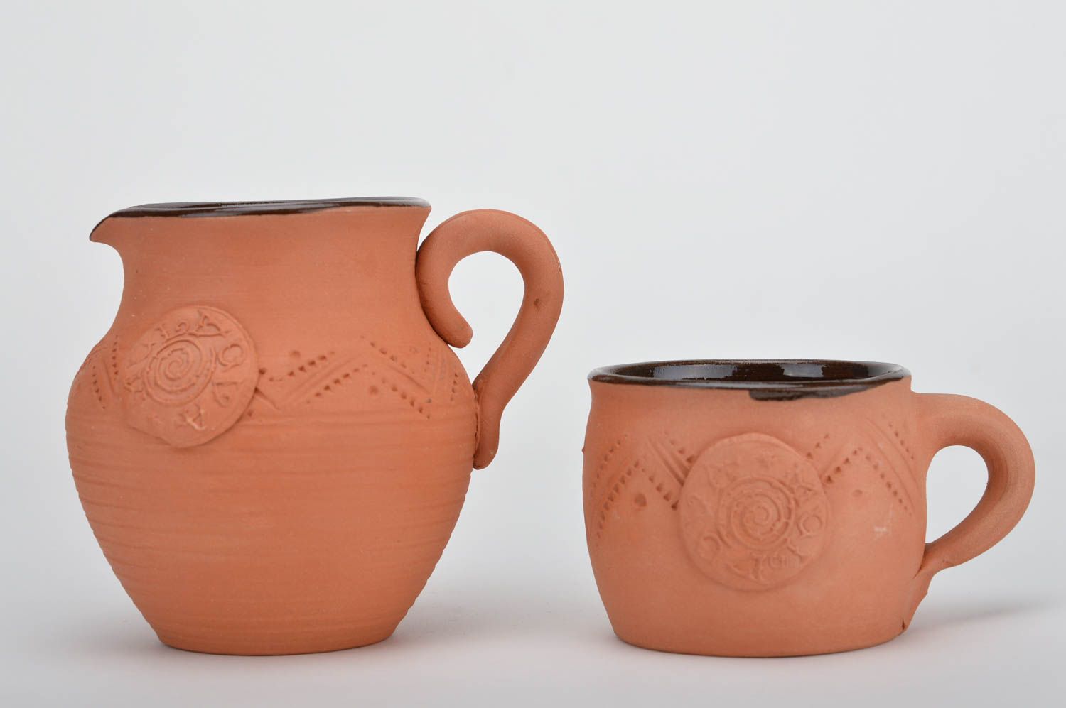 Cruche et tasse faites main en céramique 2 pièces pour lait et thé vaisselle photo 1