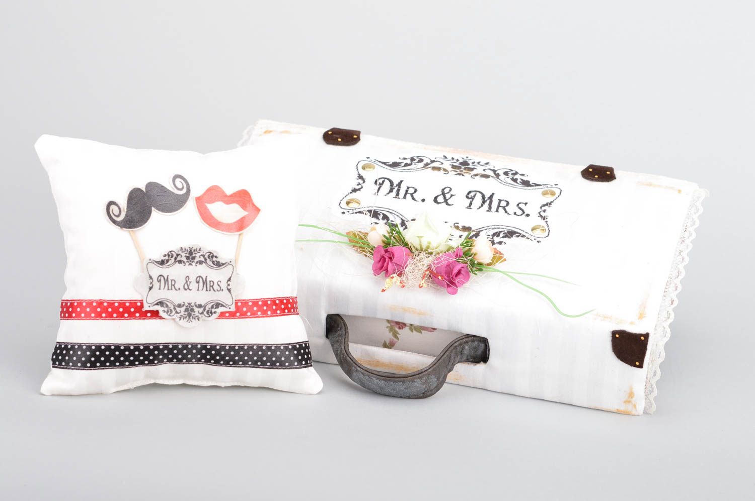 Свадебная подушечка для колец и декоративный чемодан набор из 2 изделий хэндмэйд фото 2
