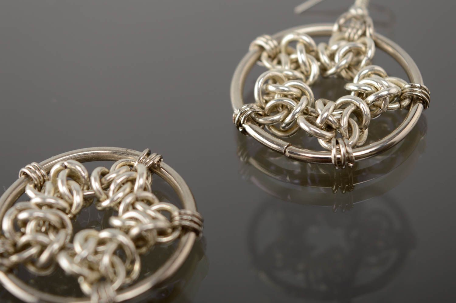 Handmade round chainmail woven earrings photo 2