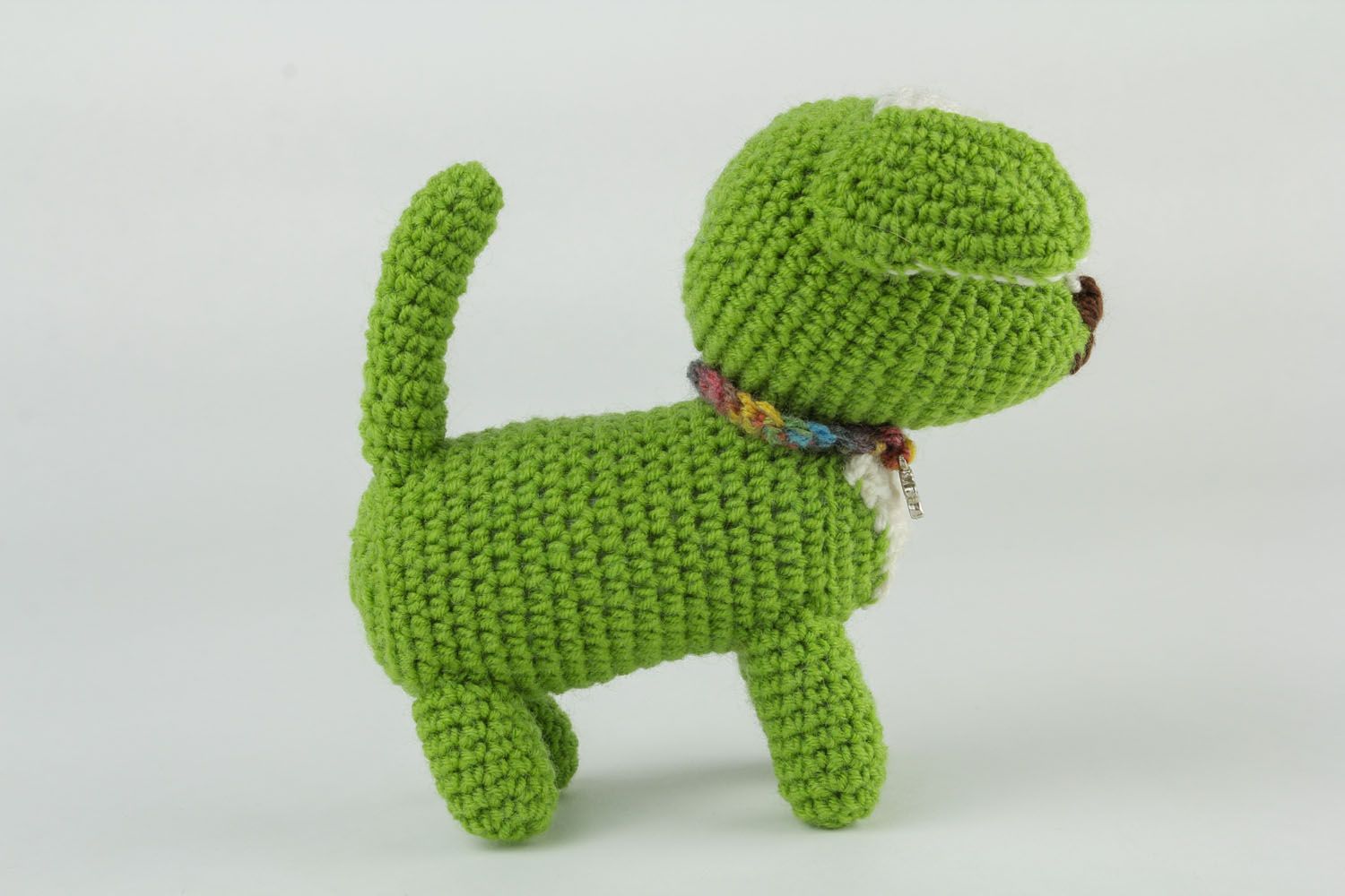 Вязаная игрушка Зеленый пес  фото 4