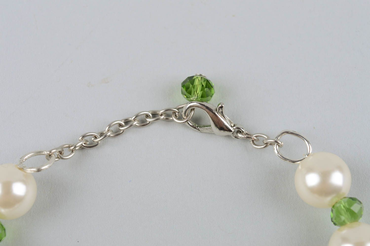 White and light green beads bracelet on-chain for girls photo 4