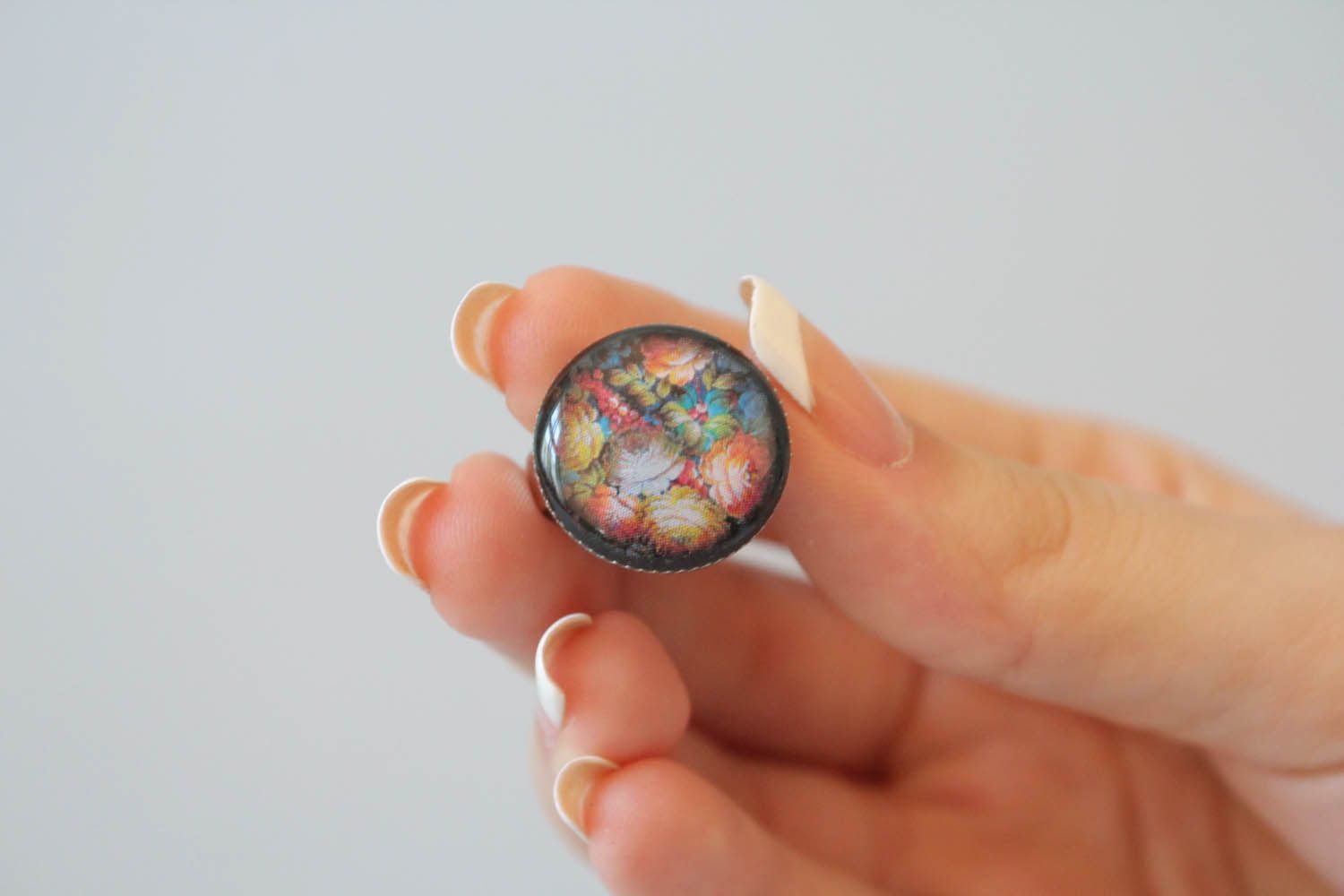 Ring made of epoxy resin Roses photo 4