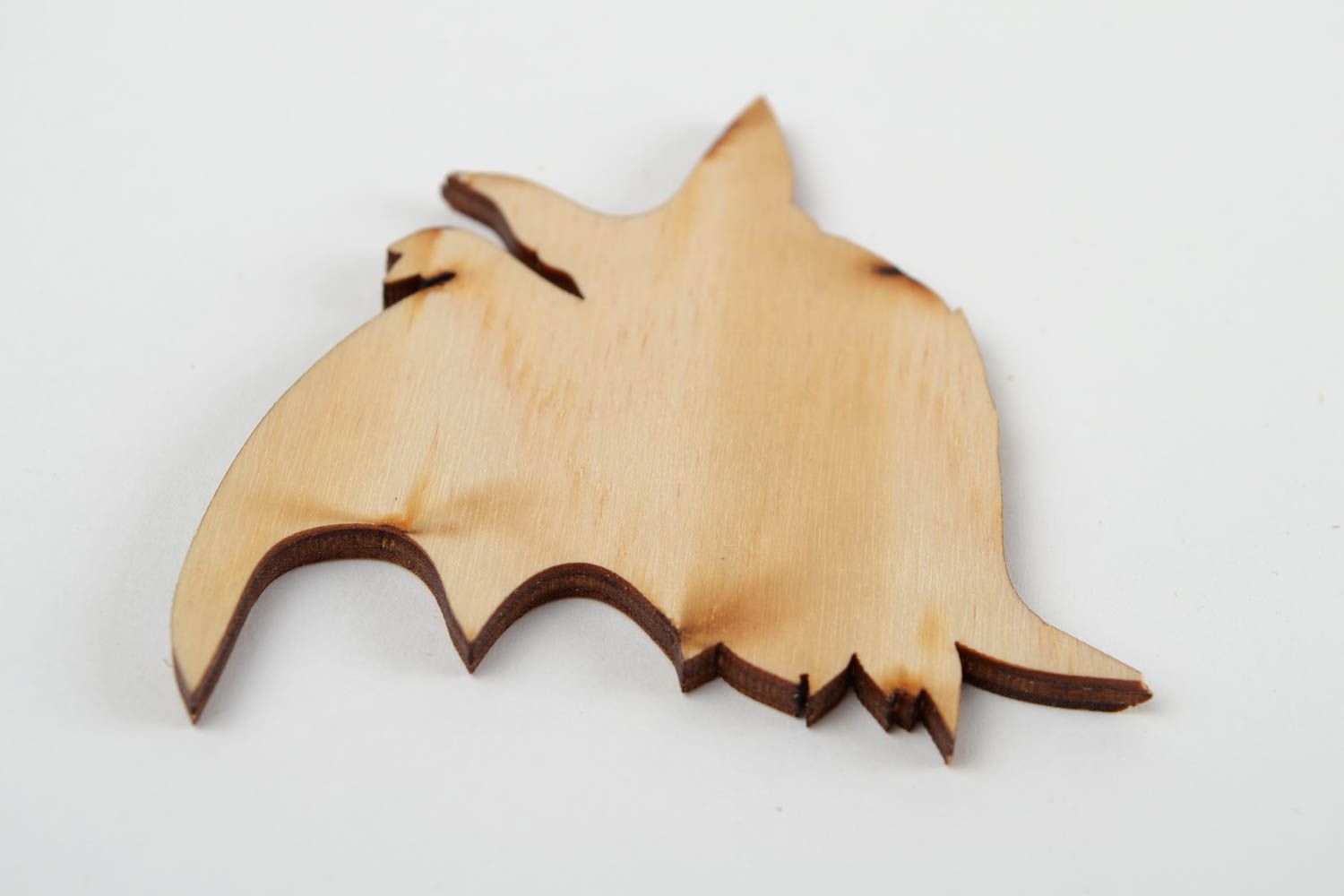 Miniatur bemalen handmade Deko aus Naturmaterialien Fledermaus Deko fürs Haus foto 5