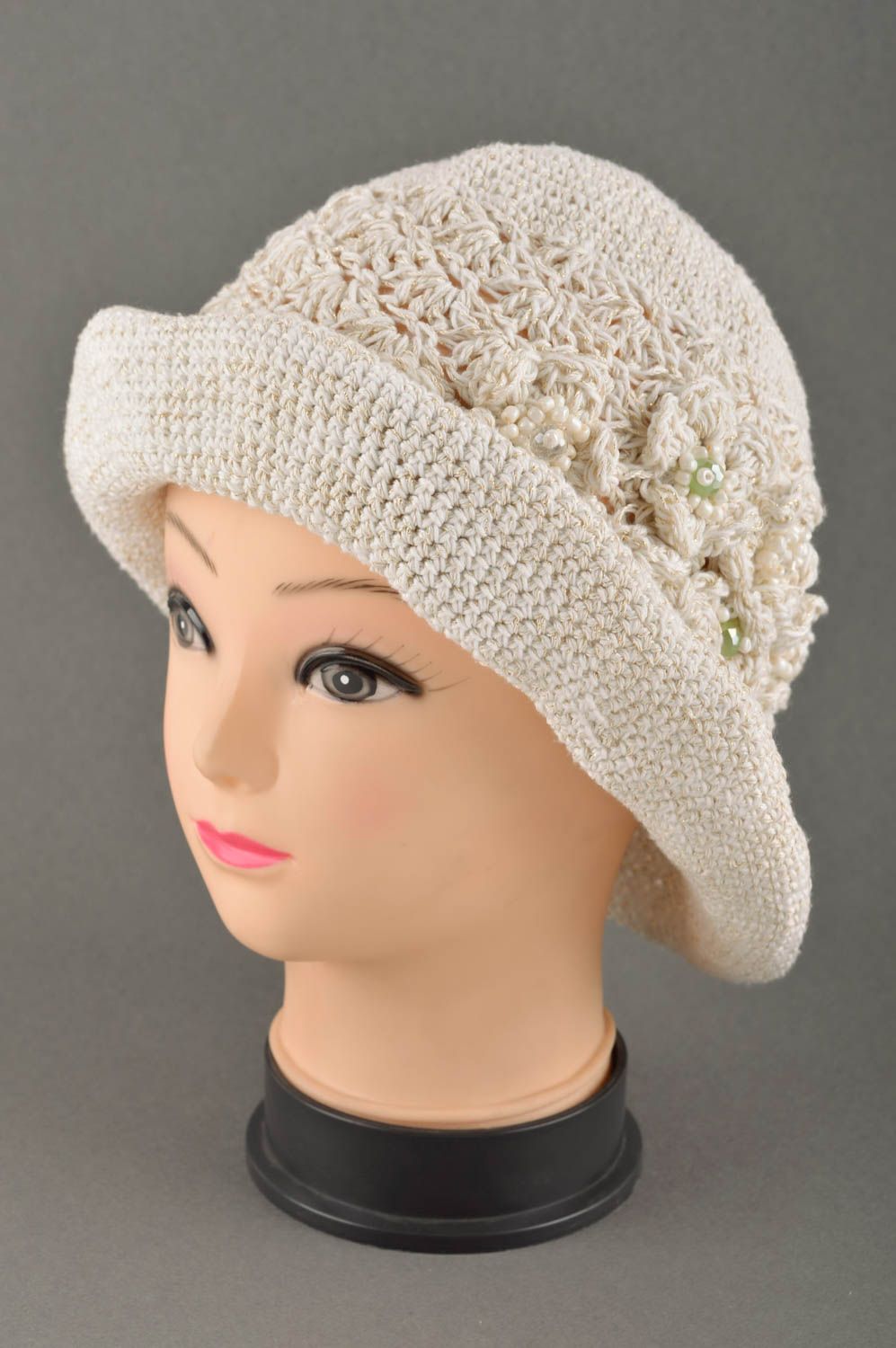 Handmade gehäkelter Hut Kopfbedeckung Damen Hut für Frauen hell schön für Sommer foto 1