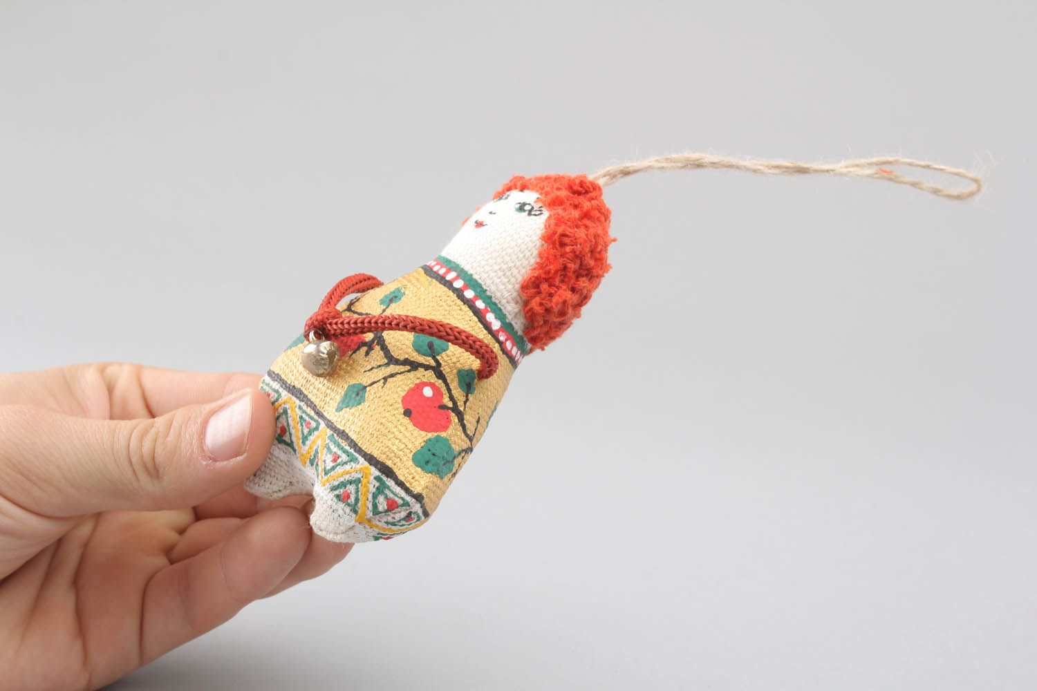 Pingente brinquedo de interior feito de tecido na forma de um anjo com cabelo de fogo Anjo foto 5