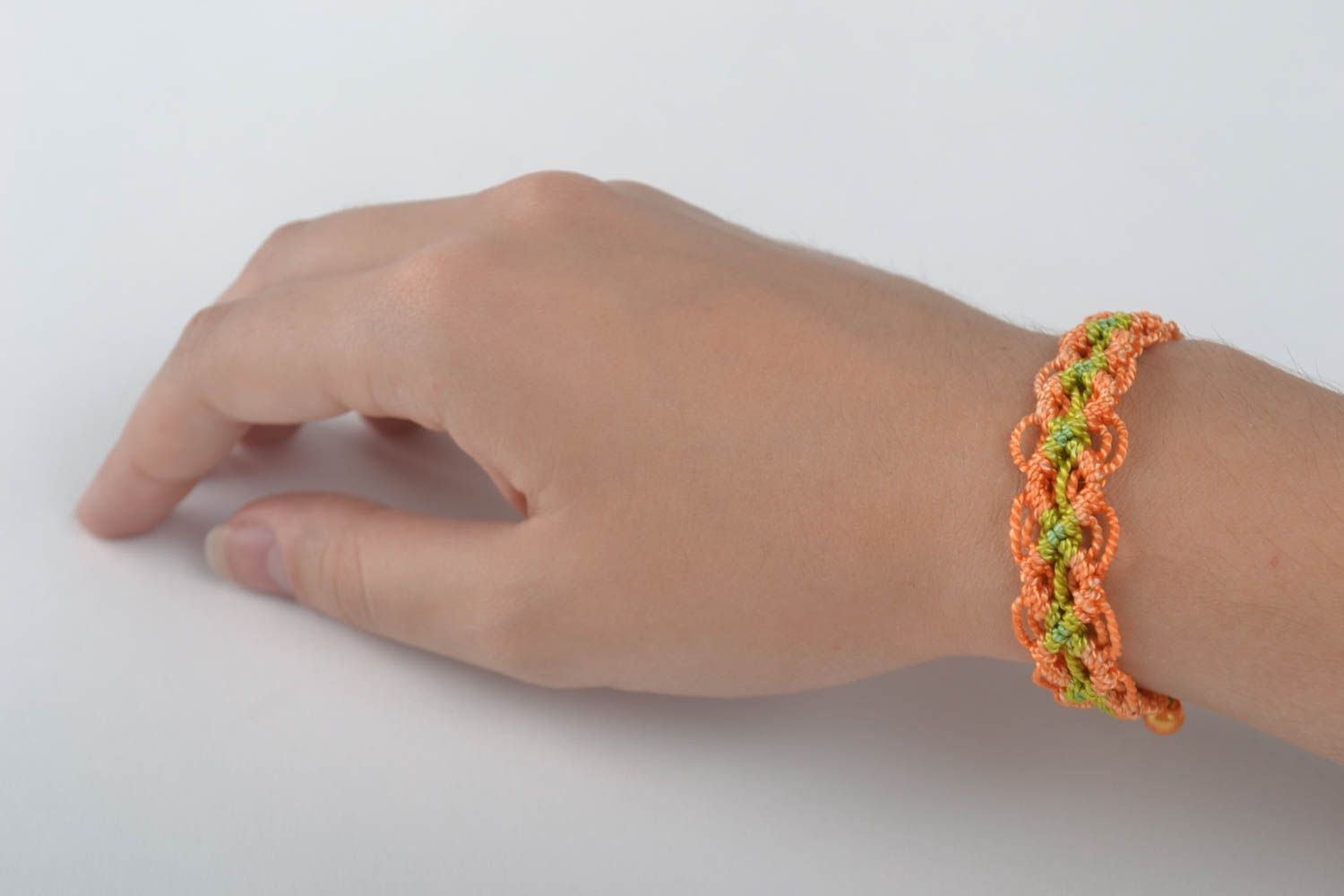 Bracelet macramé Bijou fait main en fils synthétiques orange vert Cadeau femme photo 5