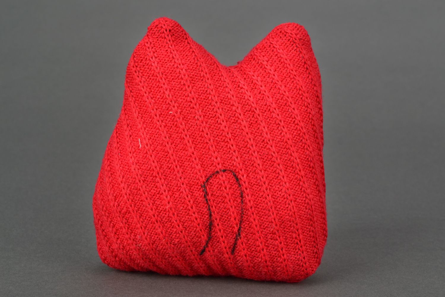 Jouet-coussin en tissu fait main original Chat rouge photo 4
